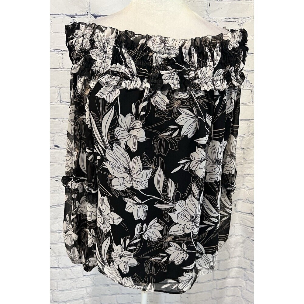 NWT White House Black Market WHBM black & white floral off Shoulder Blouse L